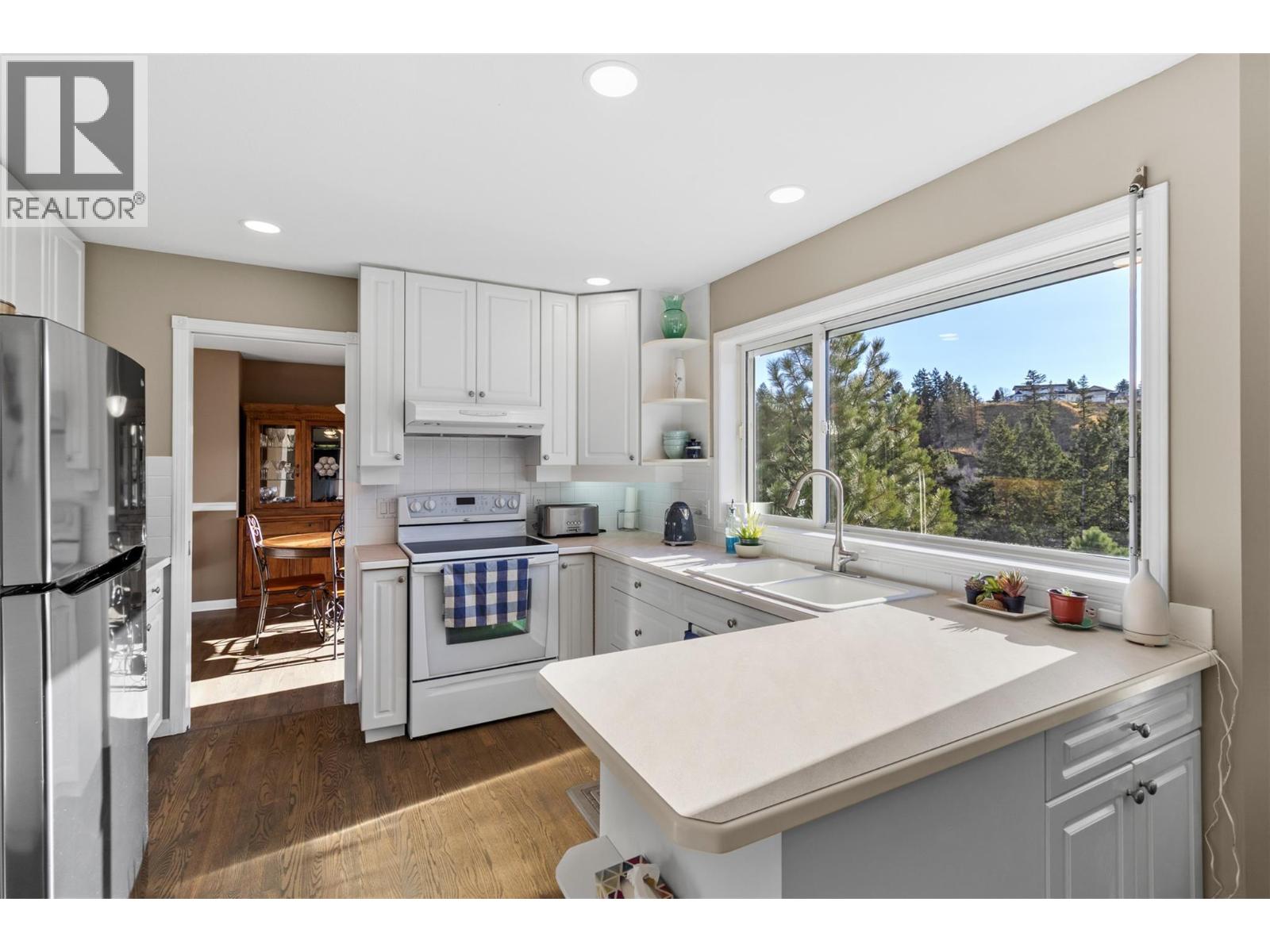 1909 Glen Gary Drive, Kamloops, British Columbia  V2E 1P5 - Photo 12 - 10369696