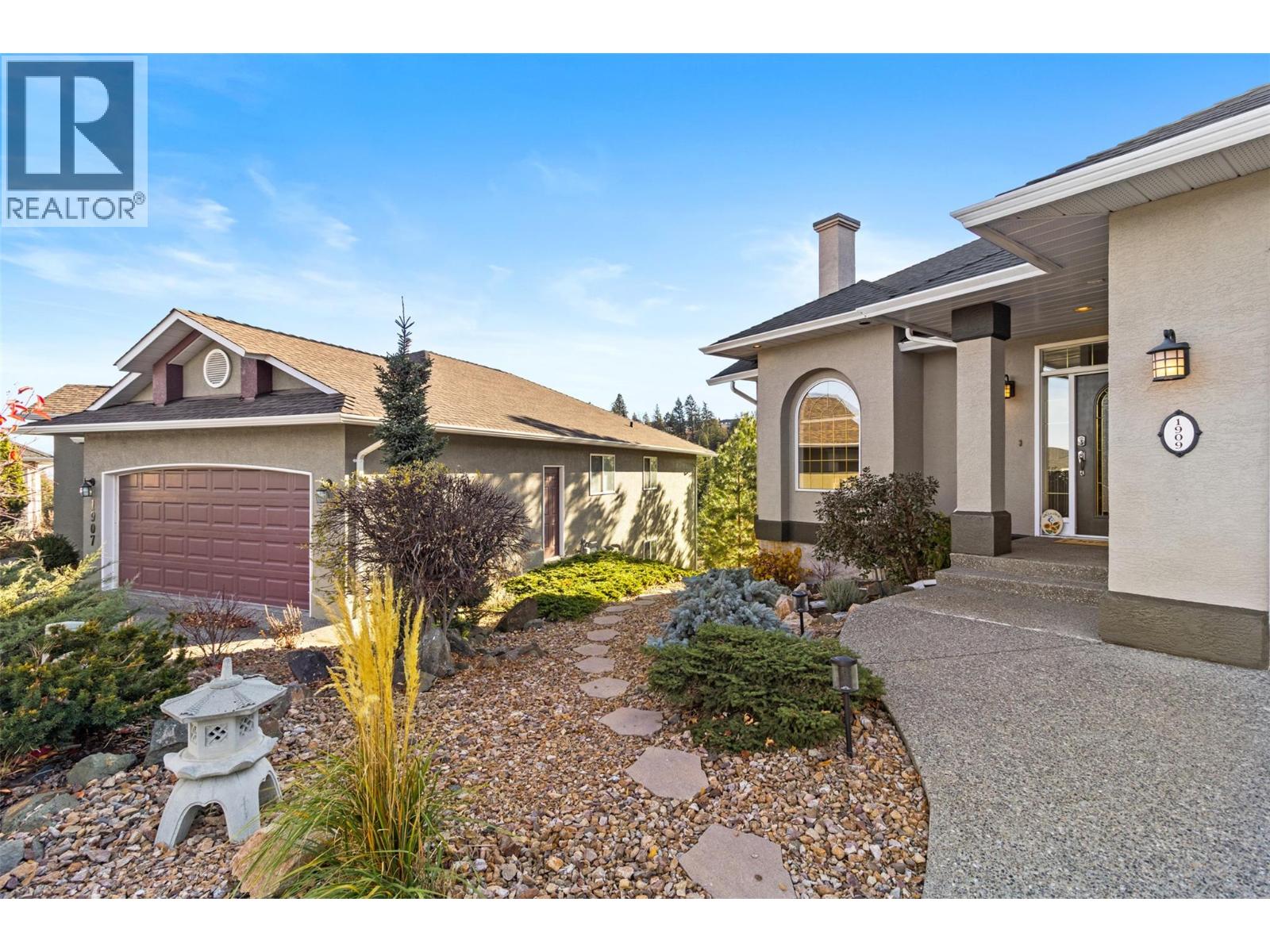 1909 Glen Gary Drive, Kamloops, British Columbia  V2E 1P5 - Photo 2 - 10369696