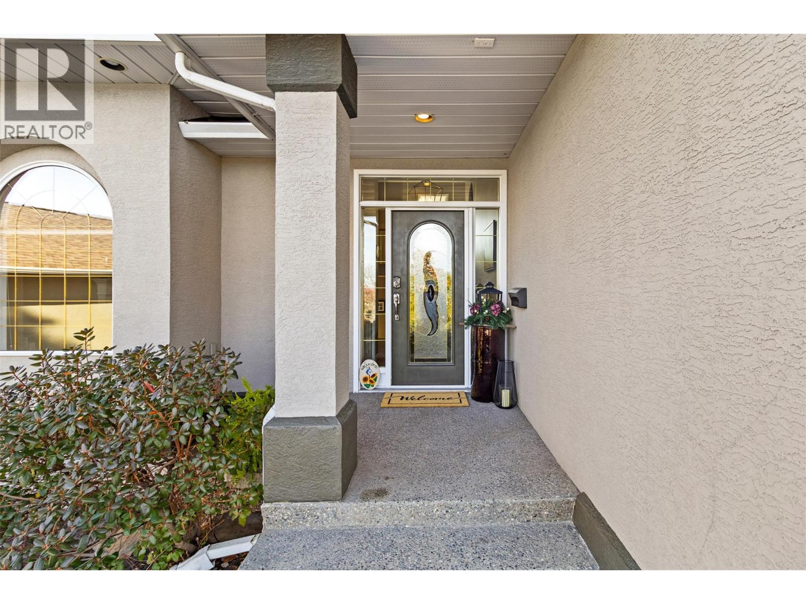 1909 Glen Gary Drive, Kamloops, British Columbia  V2E 1P5 - Photo 3 - 10369696