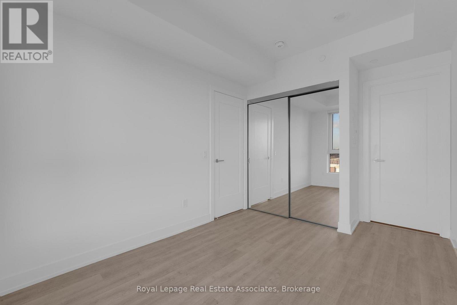 802 - 60 Central Park Roadway, Toronto, Ontario  M9A 3K1 - Photo 14 - W12563966