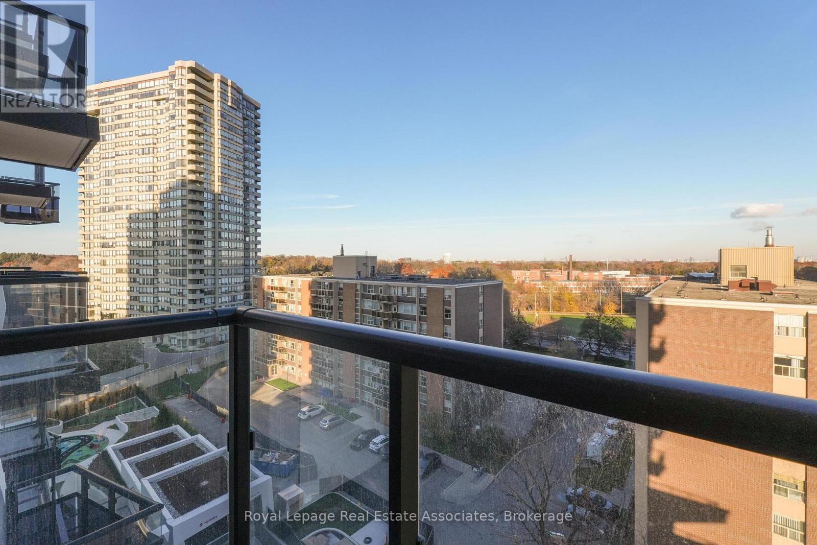 802 - 60 Central Park Roadway, Toronto, Ontario  M9A 3K1 - Photo 19 - W12563966