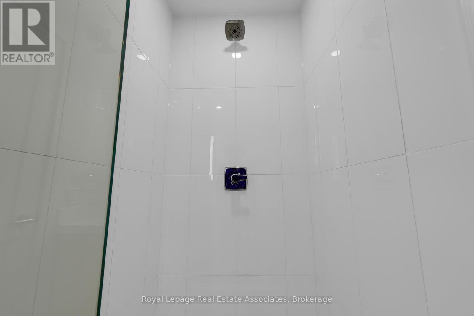 902 - 60 Central Park Roadway, Toronto, Ontario  M0A 3K1 - Photo 19 - W12563972