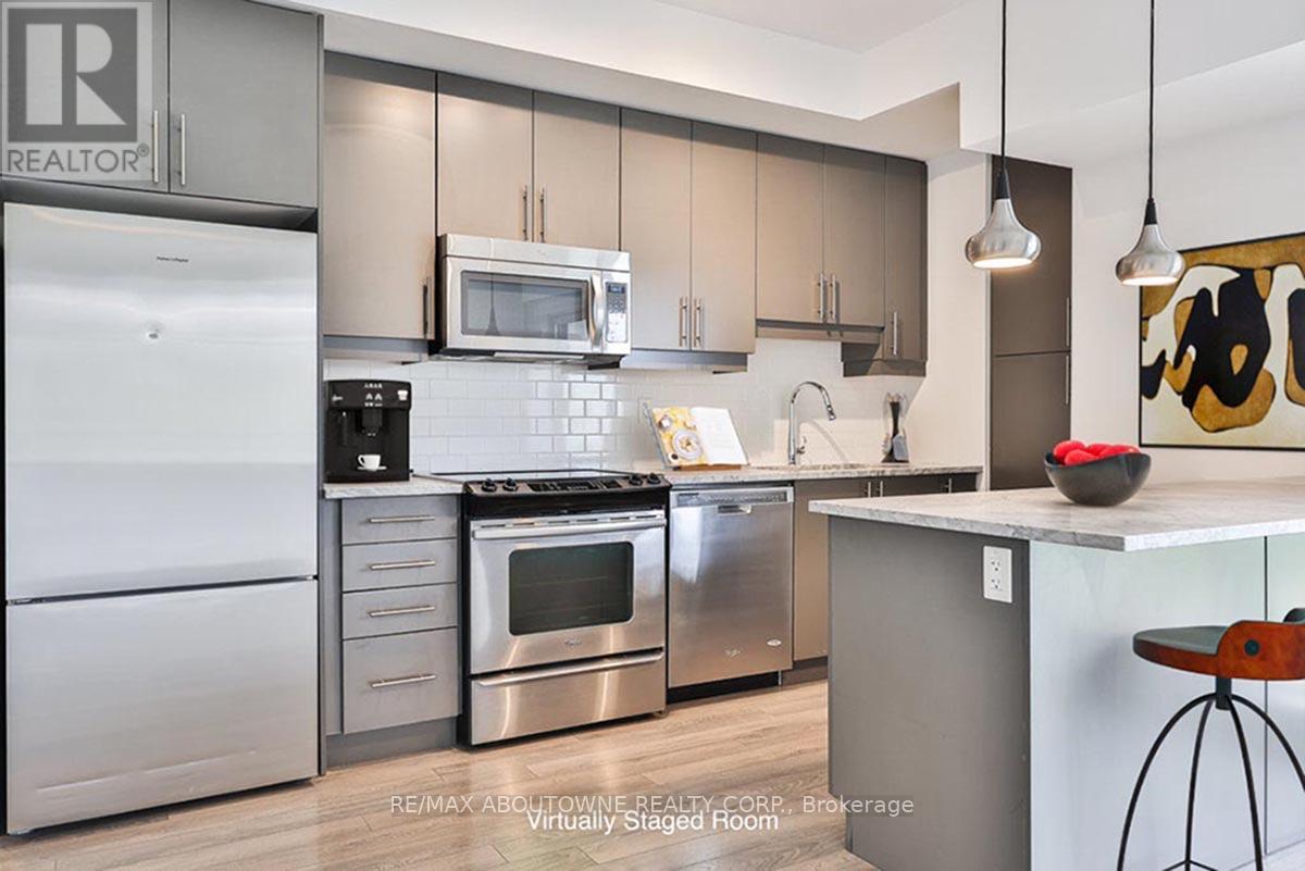 207 - 128 Garden Drive, Oakville, Ontario  L6K 2W5 - Photo 13 - W12563976