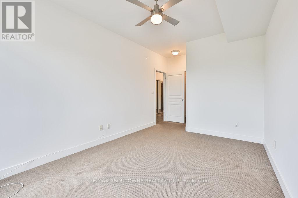 207 - 128 Garden Drive, Oakville, Ontario  L6K 2W5 - Photo 22 - W12563976