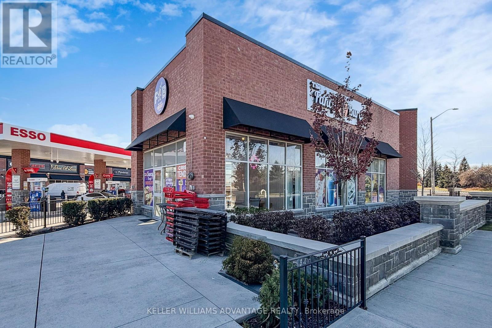 3 - 95 Cottrelle Boulevard, Brampton, Ontario  L6S 0G1 - Photo 2 - W12563984