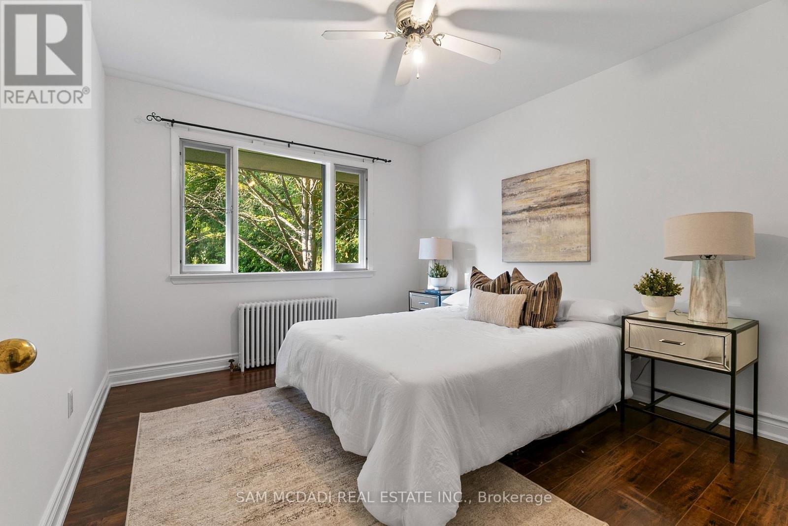 1302 Martley Drive, Mississauga, Ontario  L5H 1N9 - Photo 15 - W12563992