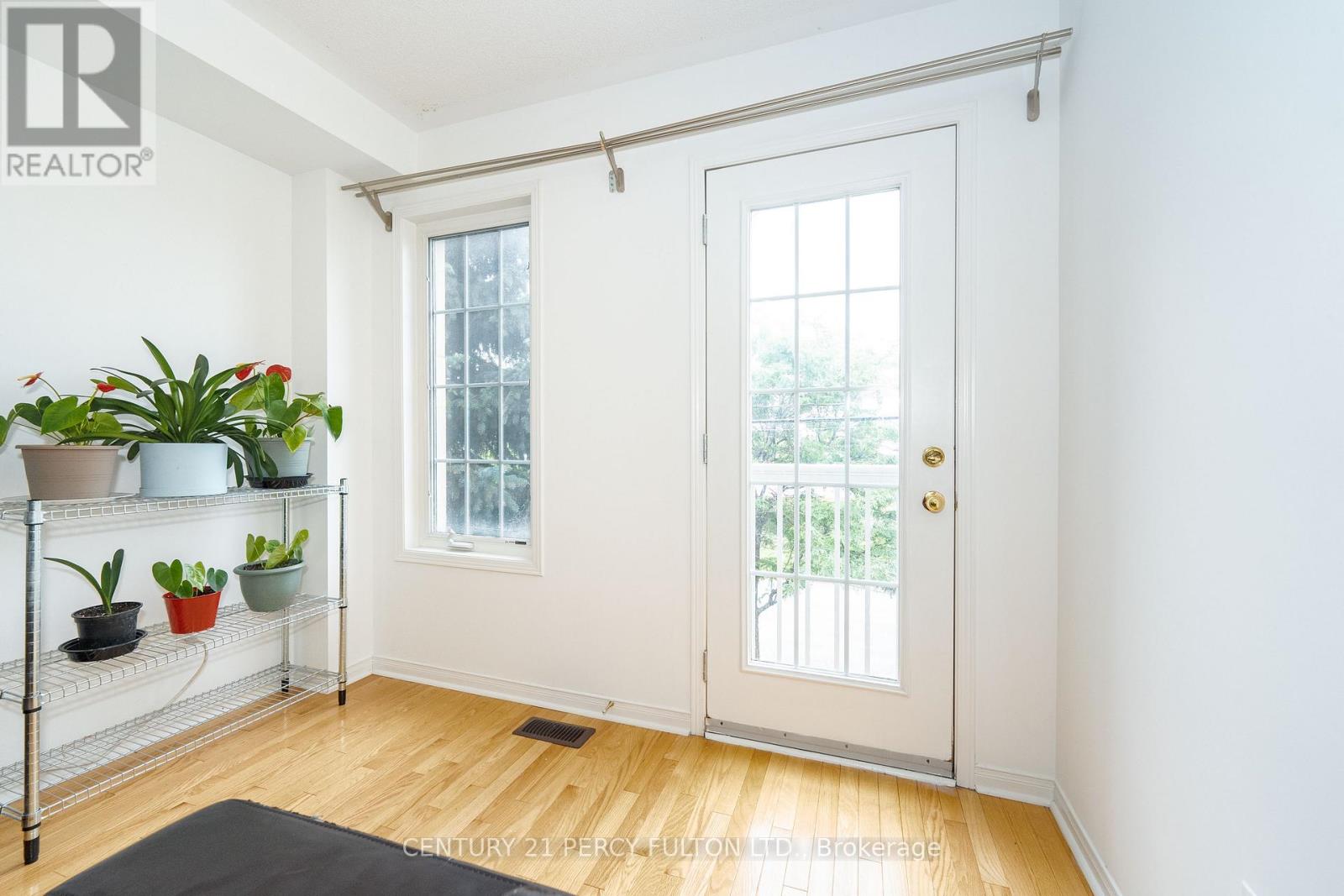 119 Torbarrie Road, Toronto, Ontario  M3L 1G8 - Photo 29 - W12564000