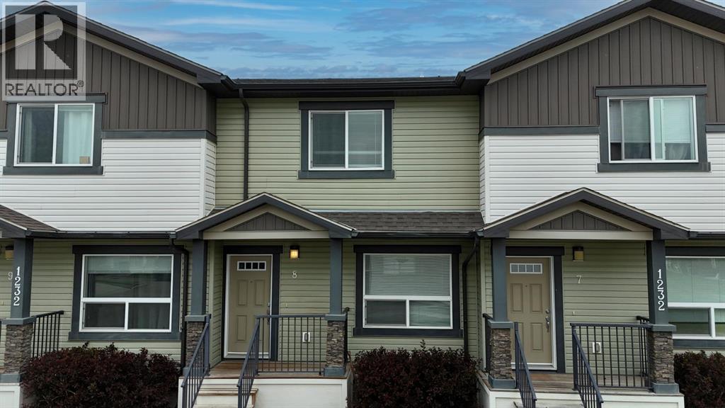 8, 1232 Keystone Road W, Lethbridge, Alberta  T1J 5H6 - Photo 2 - A2240626