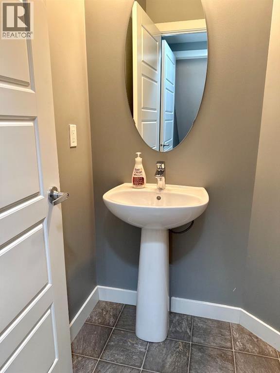 8, 1232 Keystone Road W, Lethbridge, Alberta  T1J 5H6 - Photo 9 - A2240626