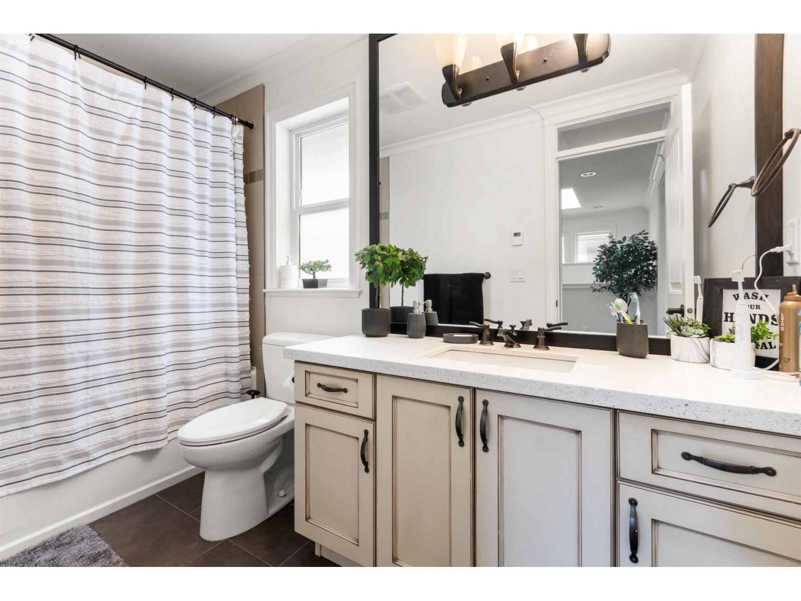 17394 2nd Avenue, Surrey, British Columbia V3Z 9P9 - Photo 17 - R3063803