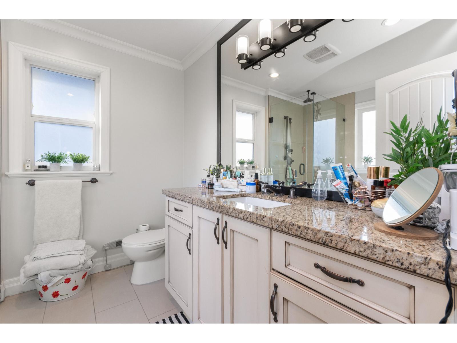 17394 2nd Avenue, Surrey, British Columbia V3Z 9P9 - Photo 22 - R3063803