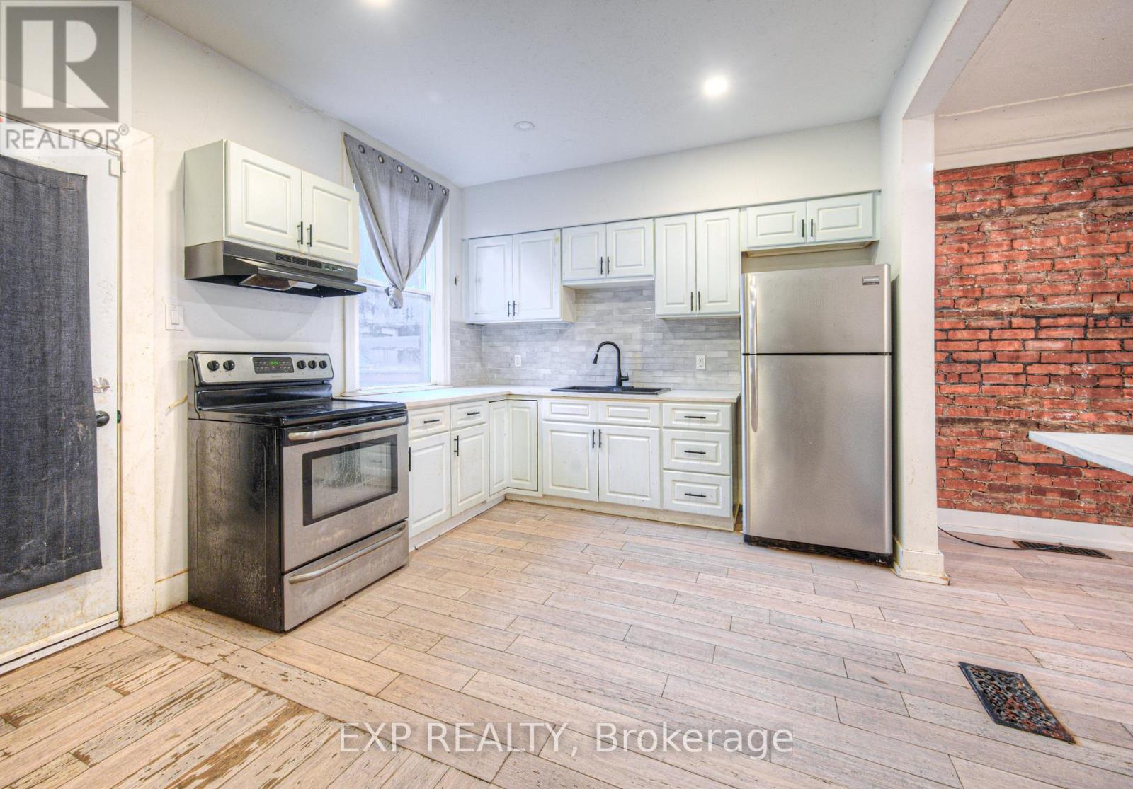 750 Cannon Street E, Hamilton, Ontario  L8L 2G9 - Photo 11 - X12564176