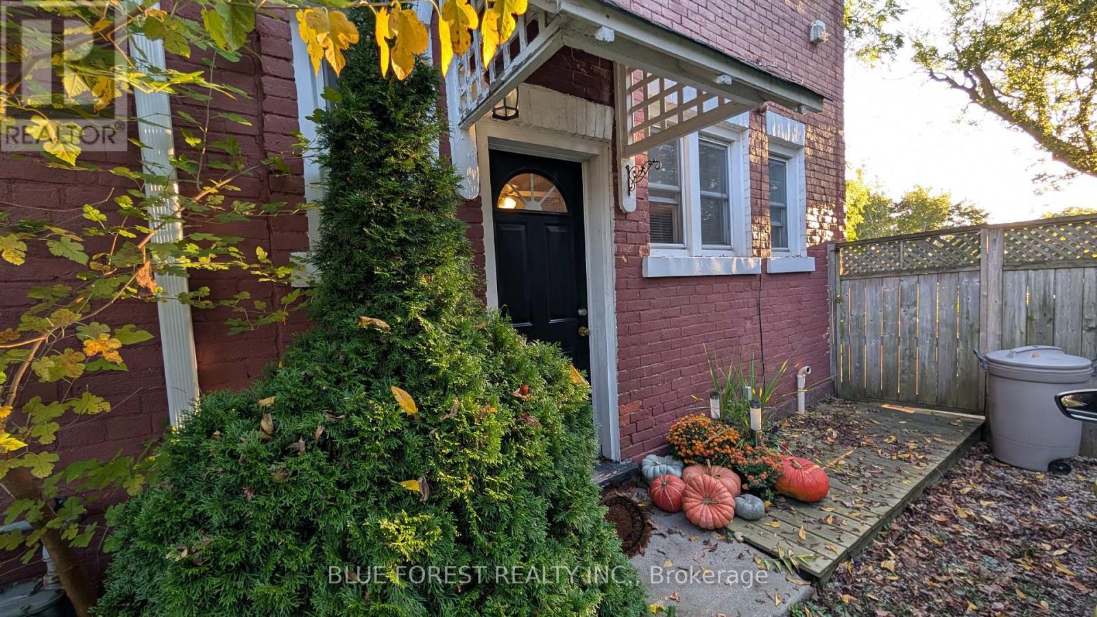 42 Brock Street, Woodstock, Ontario  N4S 3B5 - Photo 5 - X12564218