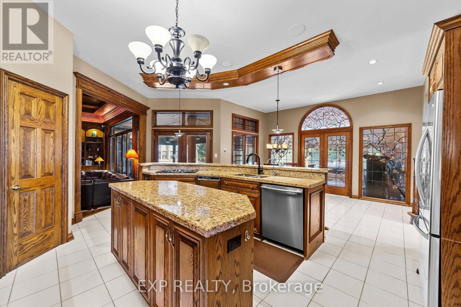 569 Franklinway Gate, London North, Ontario  N6G 5C8 - Photo 10 - X12564228