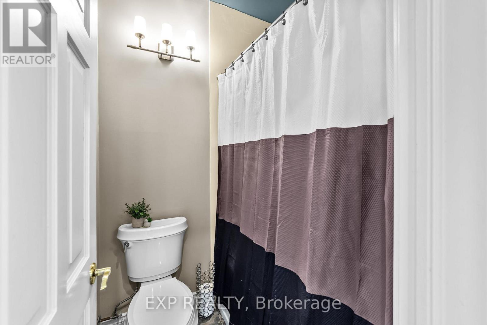 569 Franklinway Gate, London North, Ontario  N6G 5C8 - Photo 29 - X12564228