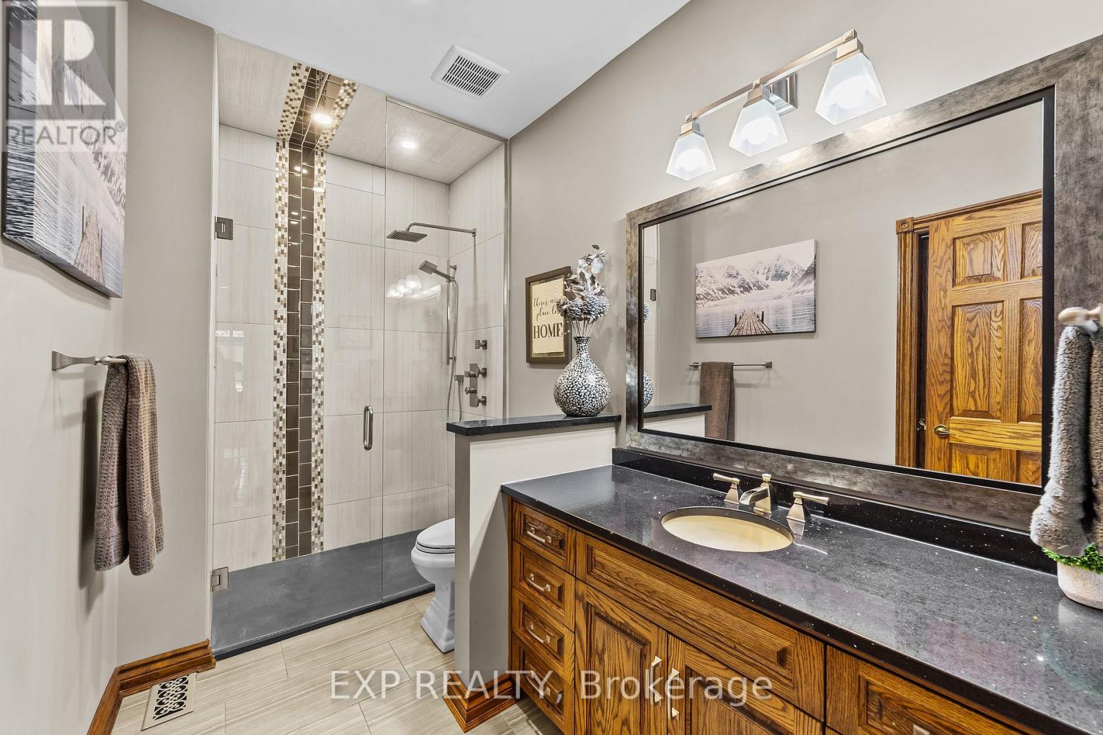 569 Franklinway Gate, London North, Ontario  N6G 5C8 - Photo 34 - X12564228