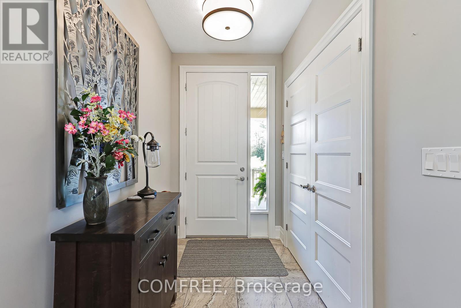 106 High Bluff Lane, Blue Mountains, Ontario  N0H 2P0 - Photo 5 - X12564032