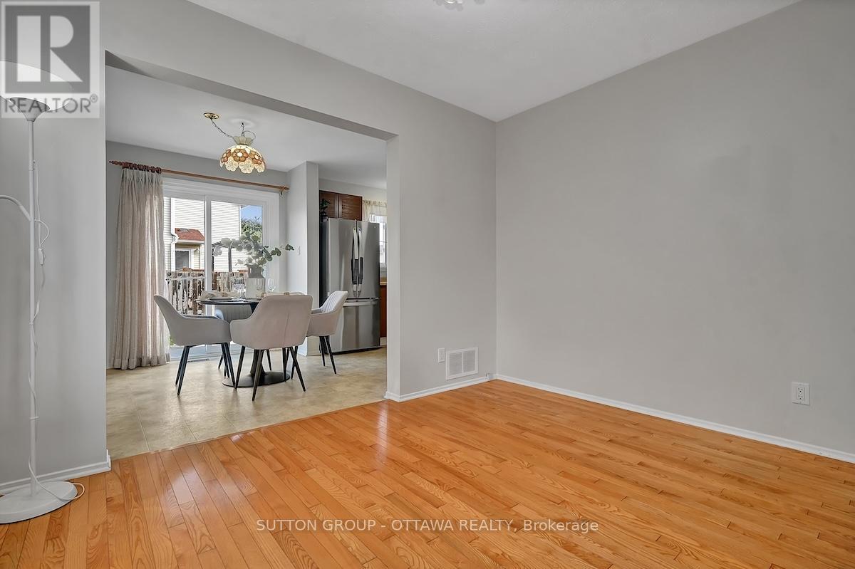 1540 Bourcier Drive, Ottawa, Ontario  K1E 3J2 - Photo 13 - X12564066