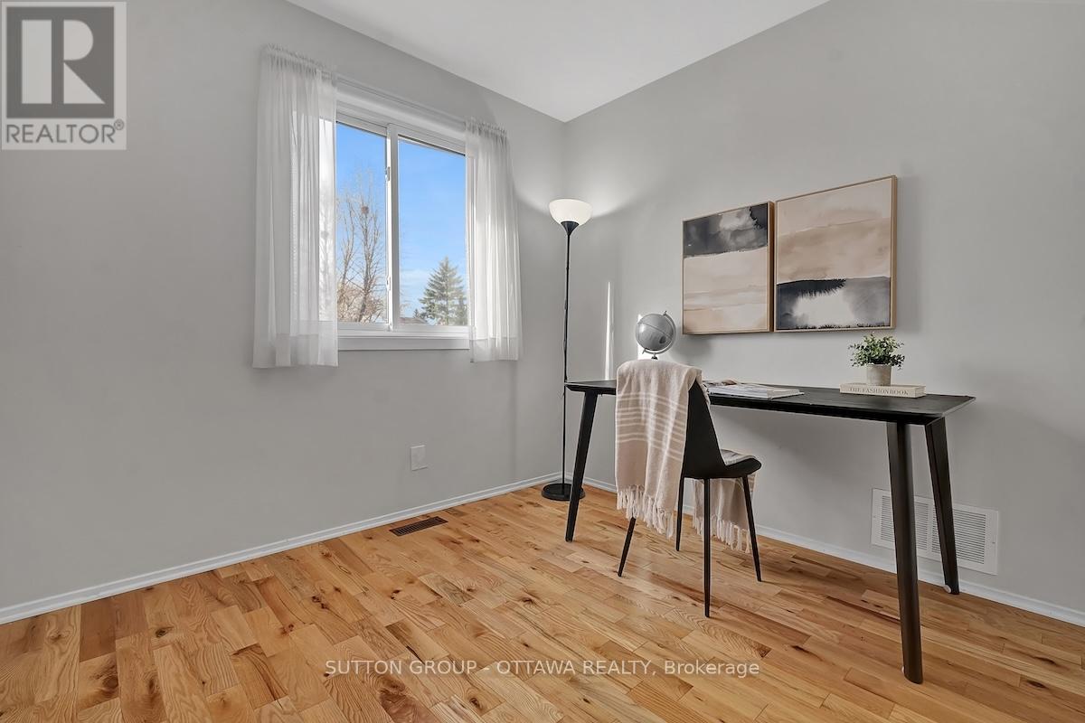 1540 Bourcier Drive, Ottawa, Ontario  K1E 3J2 - Photo 29 - X12564066