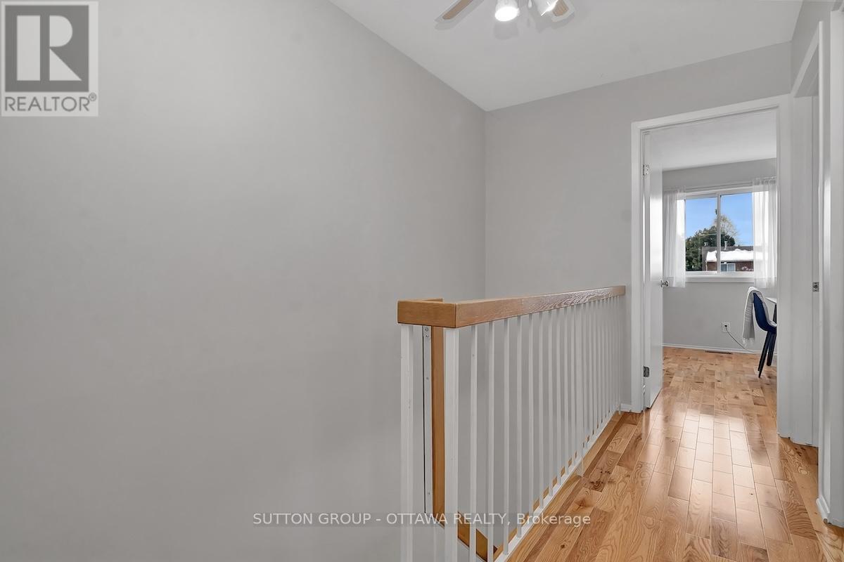 1540 Bourcier Drive, Ottawa, Ontario  K1E 3J2 - Photo 34 - X12564066