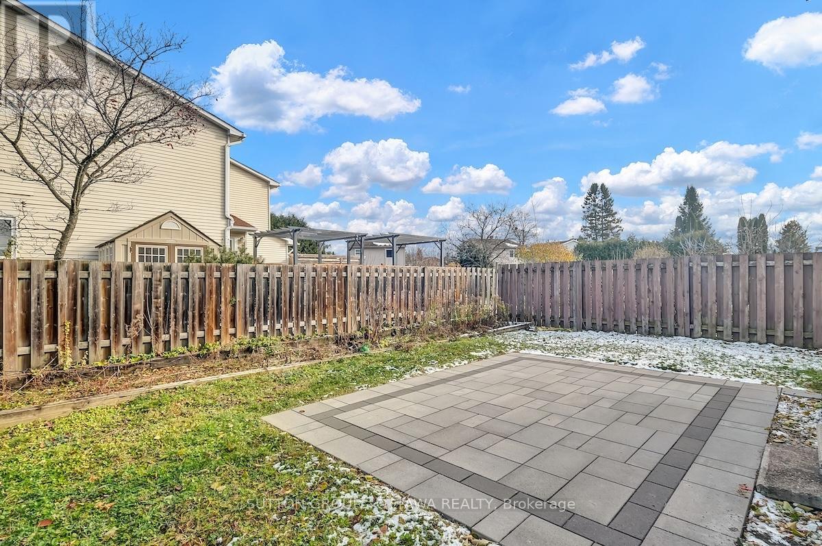 1540 Bourcier Drive, Ottawa, Ontario  K1E 3J2 - Photo 39 - X12564066