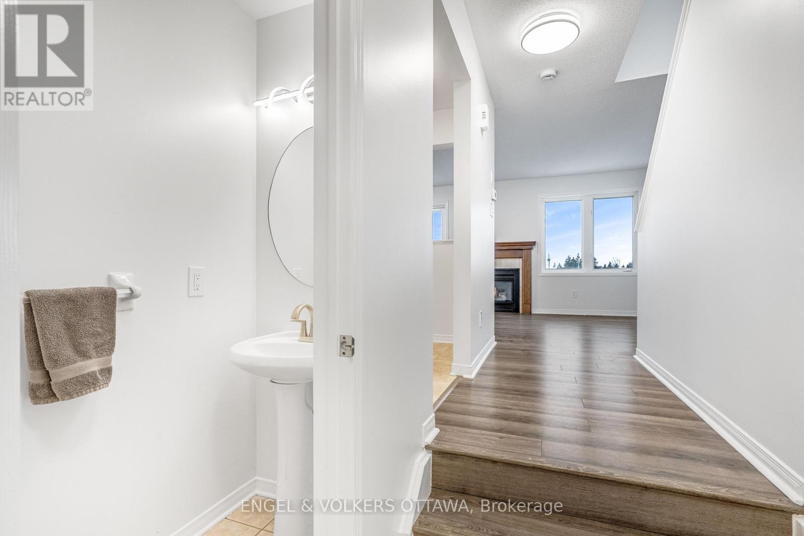 1626 Trenholm Lane, Ottawa, Ontario  K4A 4B6 - Photo 21 - X12564086