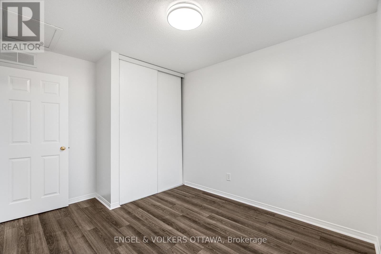 1626 Trenholm Lane, Ottawa, Ontario  K4A 4B6 - Photo 29 - X12564086