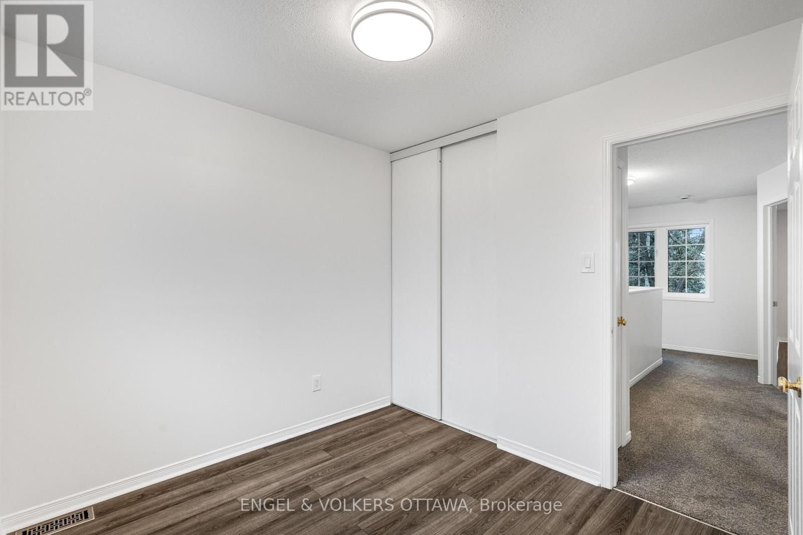 1626 Trenholm Lane, Ottawa, Ontario  K4A 4B6 - Photo 31 - X12564086