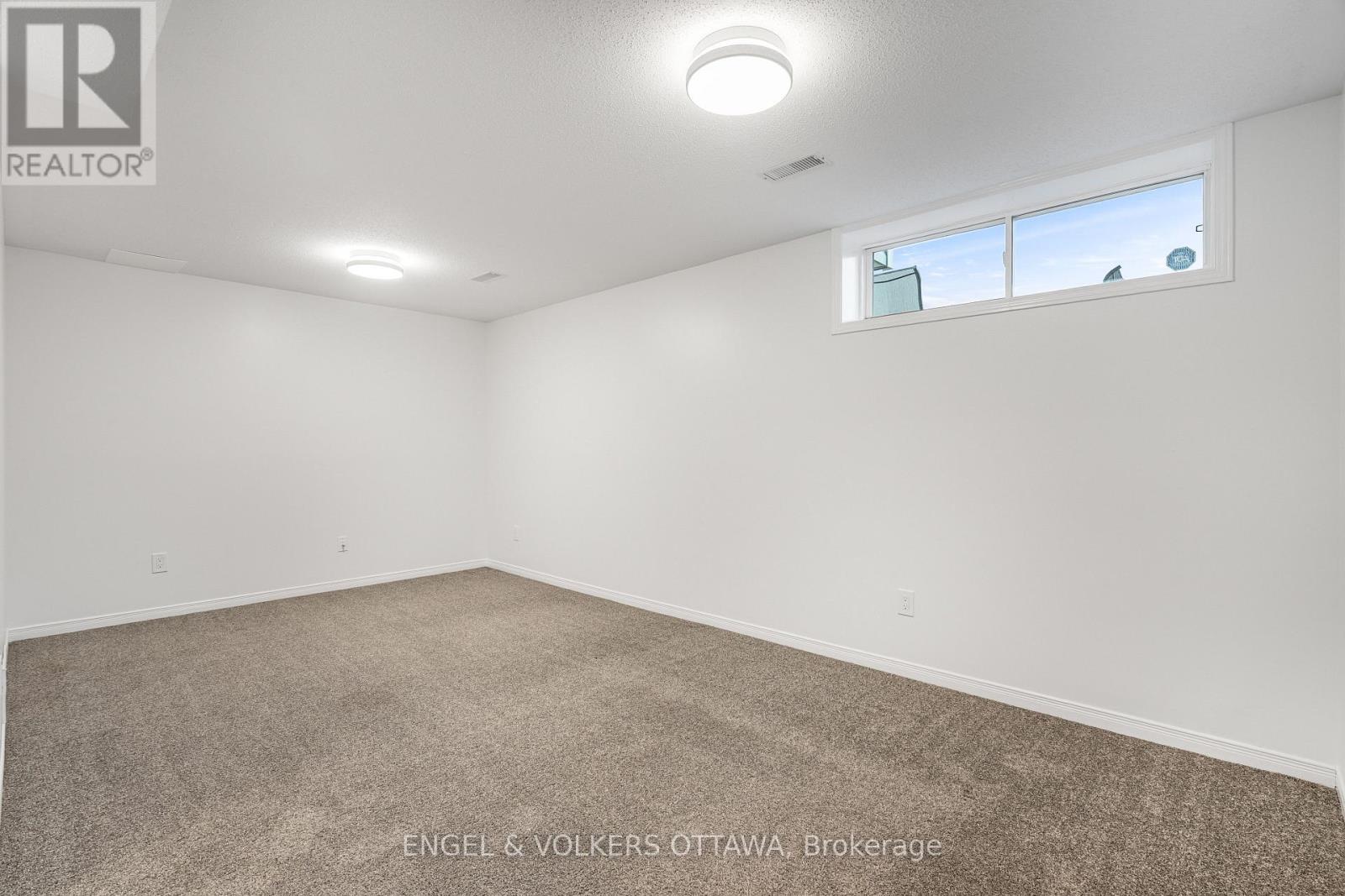 1626 Trenholm Lane, Ottawa, Ontario  K4A 4B6 - Photo 36 - X12564086