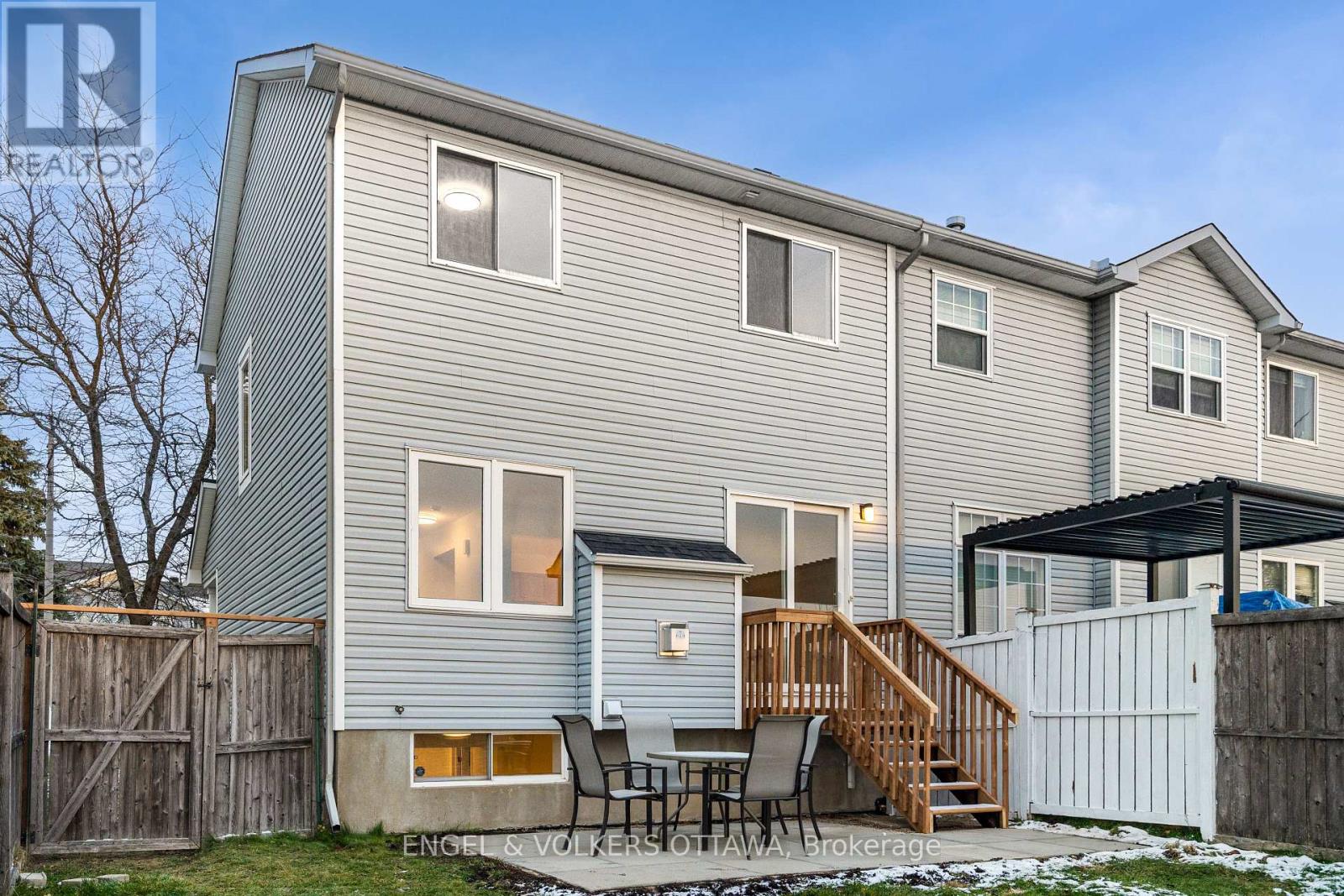 1626 Trenholm Lane, Ottawa, Ontario  K4A 4B6 - Photo 42 - X12564086