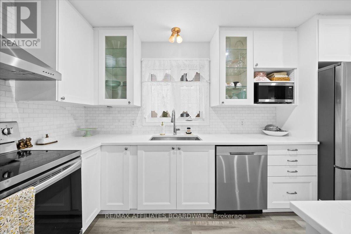 34 Woodgate Way, Ottawa, Ontario  K2J 4C9 - Photo 11 - X12564148