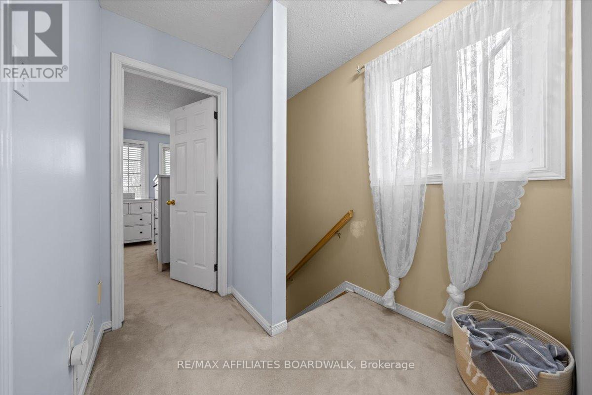 34 Woodgate Way, Ottawa, Ontario  K2J 4C9 - Photo 17 - X12564148