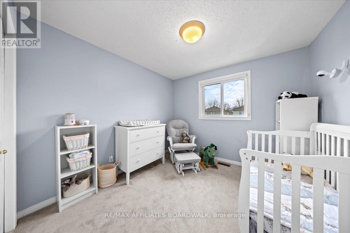 34 Woodgate Way, Ottawa, Ontario  K2J 4C9 - Photo 18 - X12564148