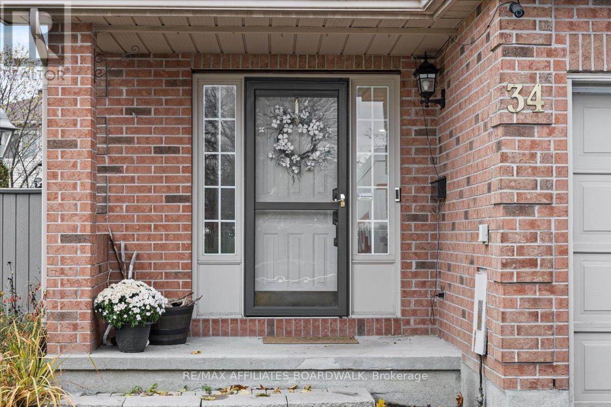 34 Woodgate Way, Ottawa, Ontario  K2J 4C9 - Photo 2 - X12564148