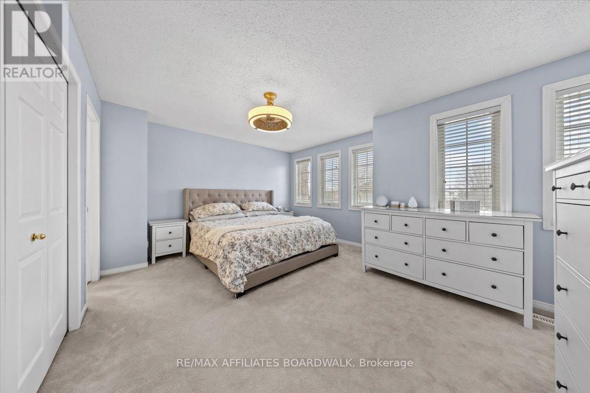 34 Woodgate Way, Ottawa, Ontario  K2J 4C9 - Photo 24 - X12564148