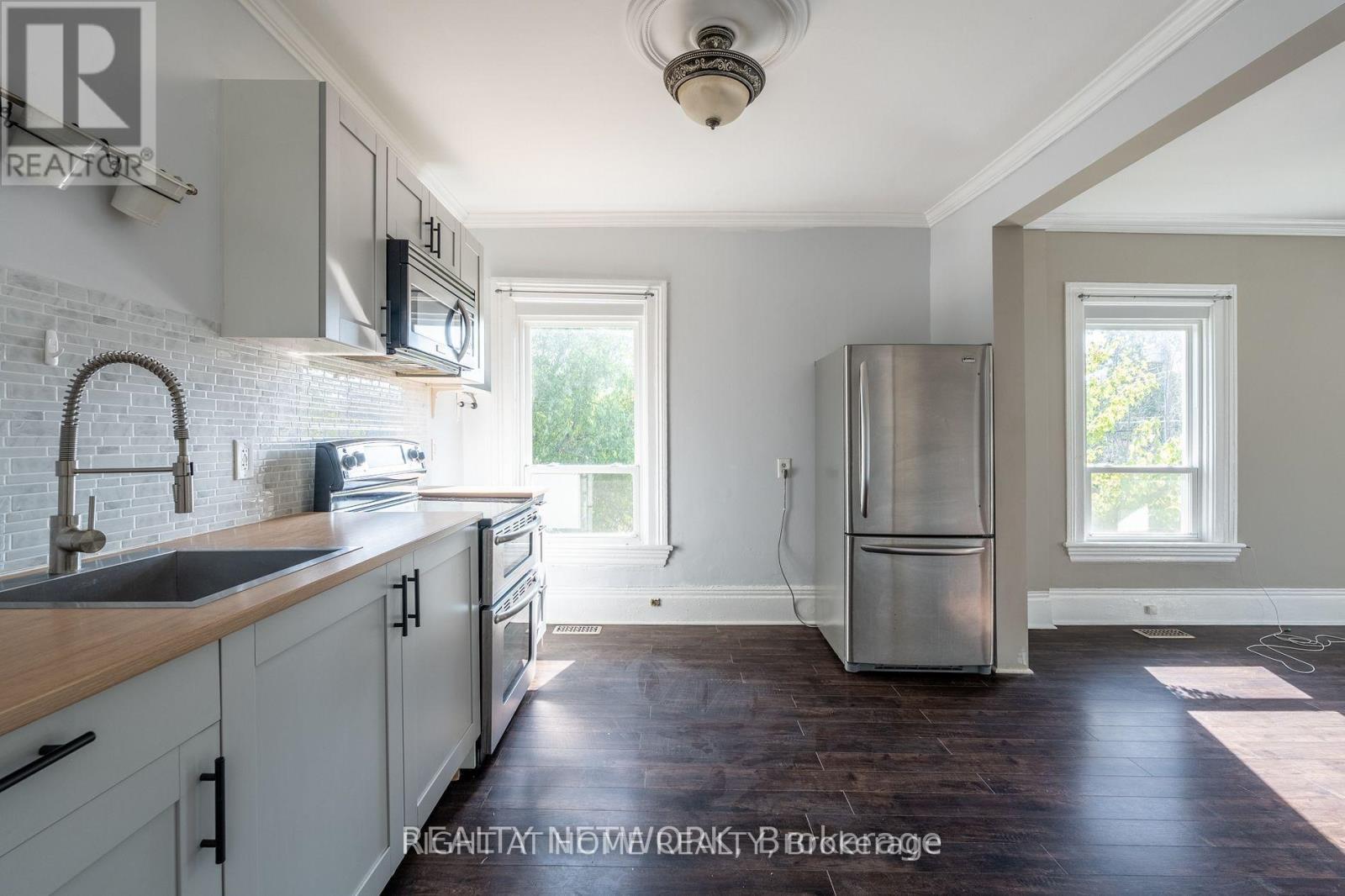 301 Grand River Avenue, Brantford, Ontario  N3T 4Y6 - Photo 11 - X12563900