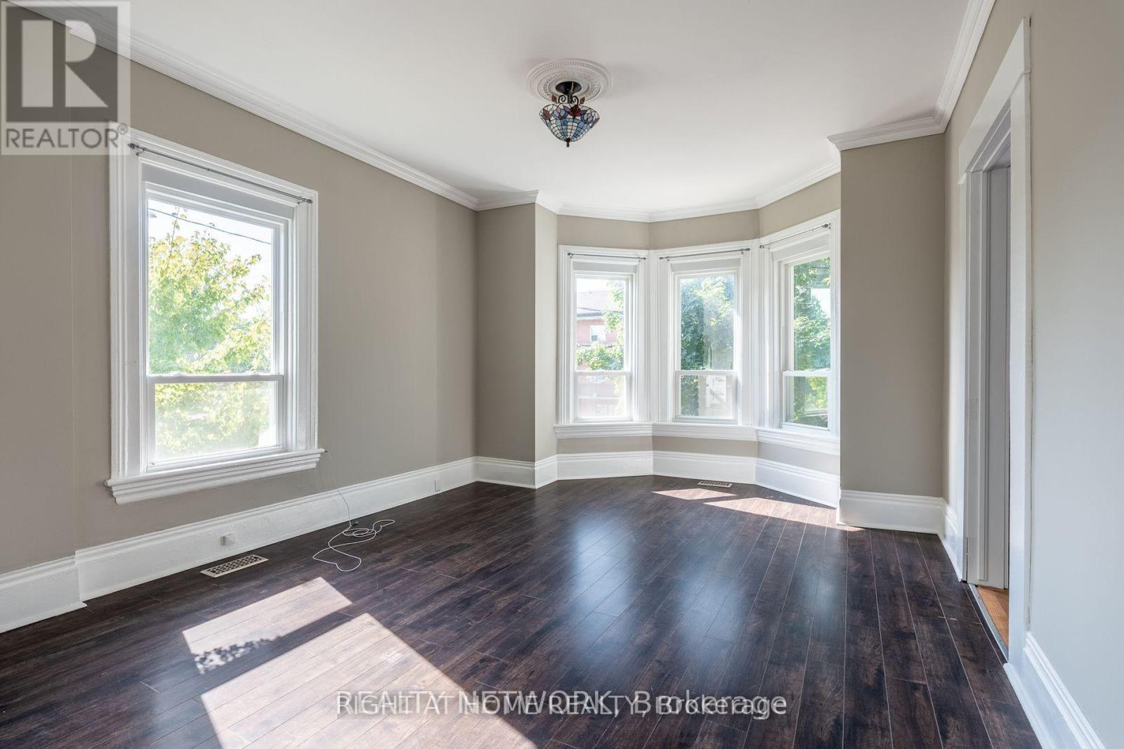 301 Grand River Avenue, Brantford, Ontario  N3T 4Y6 - Photo 7 - X12563900