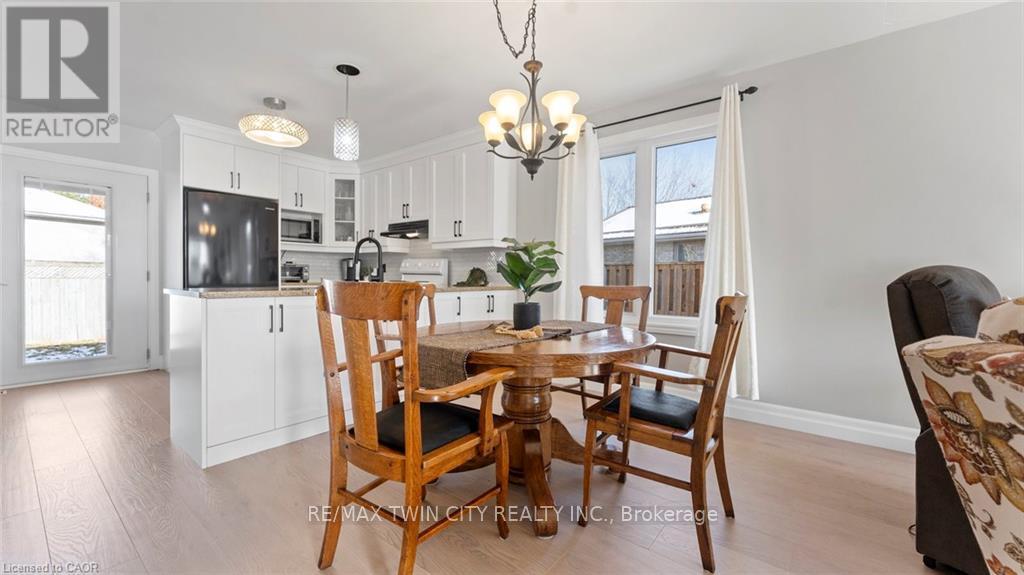 49 Alexander Drive, Aylmer, Ontario  N5H 3G4 - Photo 16 - X12563928