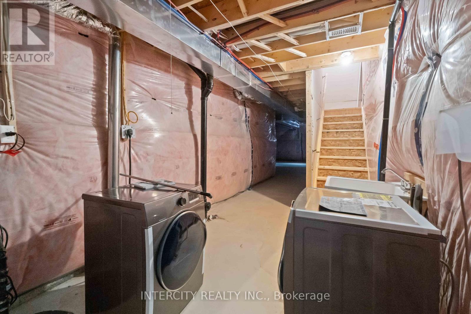 6679 Cropp Street, Niagara Falls, Ontario  L2E 0B7 - Photo 30 - X12563990