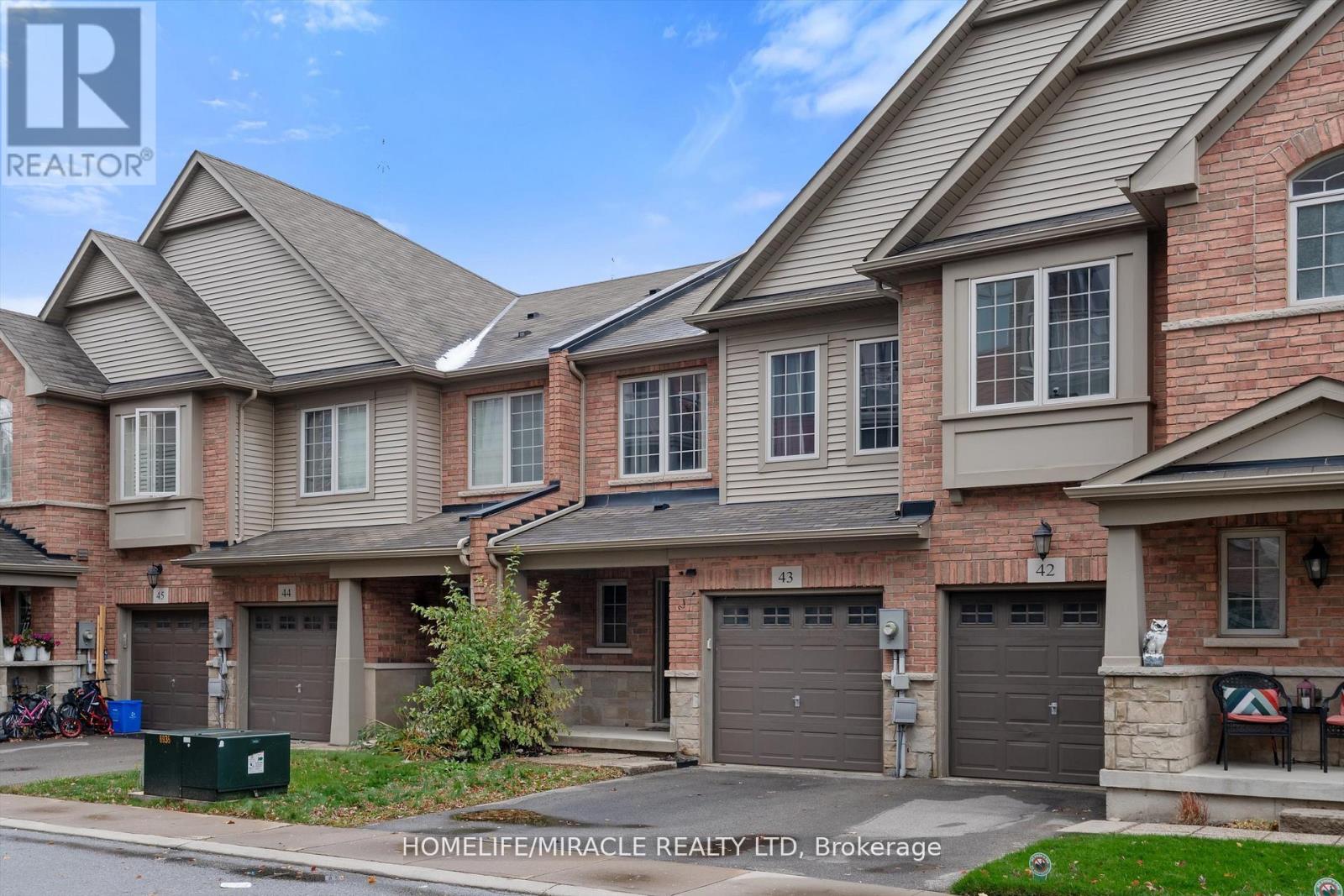 43 - 515 Winston Road, Grimsby, Ontario  L3M 0C8 - Photo 2 - X12563996