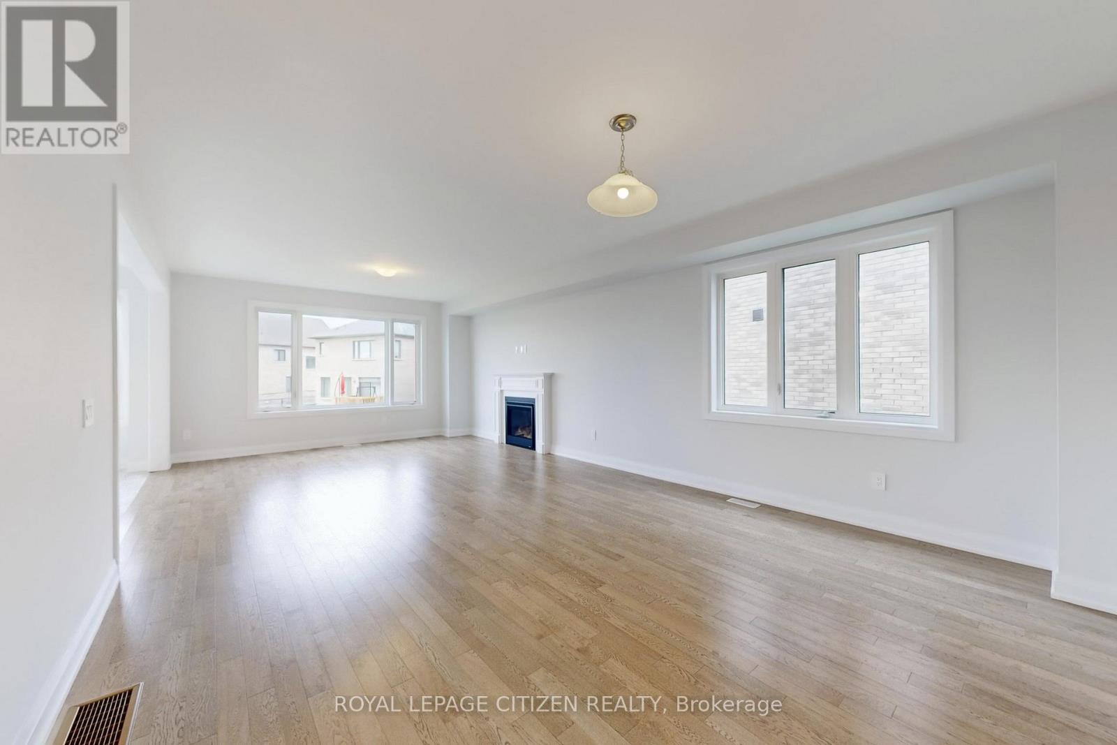 200 St. Joseph Road, Kawartha Lakes, Ontario  K9V 6A9 - Photo 5 - X12564012