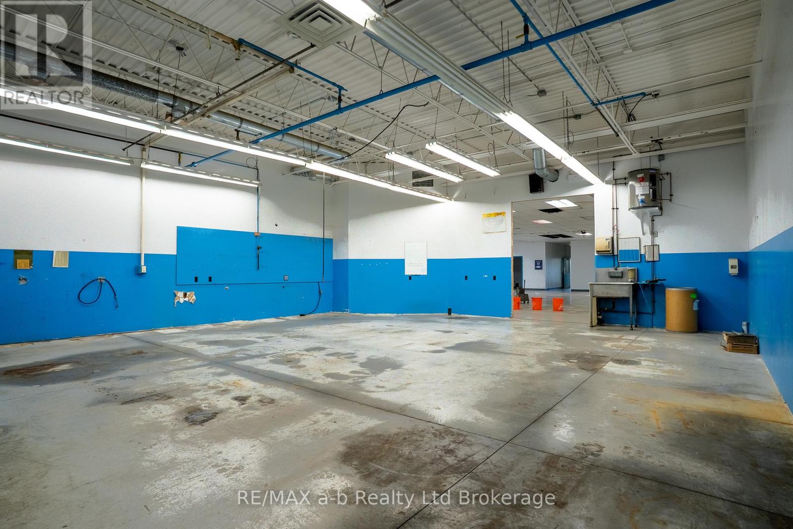 59 Montclair Drive, Woodstock, Ontario  N4V 1C5 - Photo 11 - X12564116