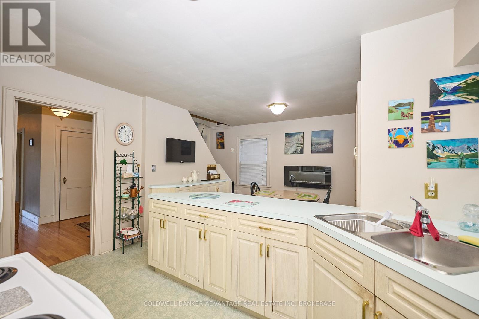 4900 Simcoe Street, Niagara Falls, Ontario  L2E 1V9 - Photo 9 - X12564108