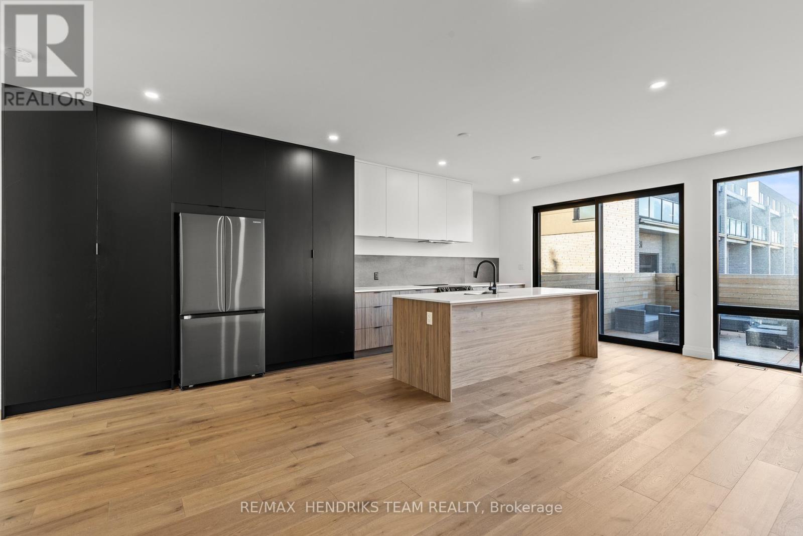 102 Lametti Drive, Pelham, Ontario  L3B 5N5 - Photo 10 - X12564240