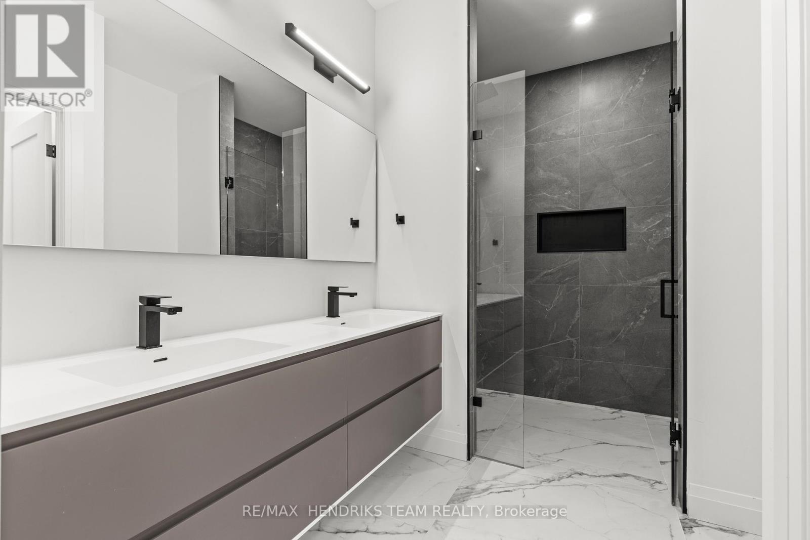 102 Lametti Drive, Pelham, Ontario  L3B 5N5 - Photo 23 - X12564240