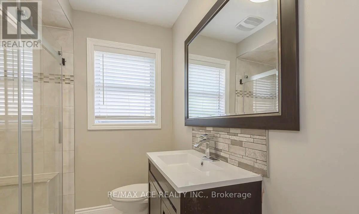 Main - 1 Fairbourne Crescent, Toronto, Ontario  M1L 3M6 - Photo 12 - E12557118