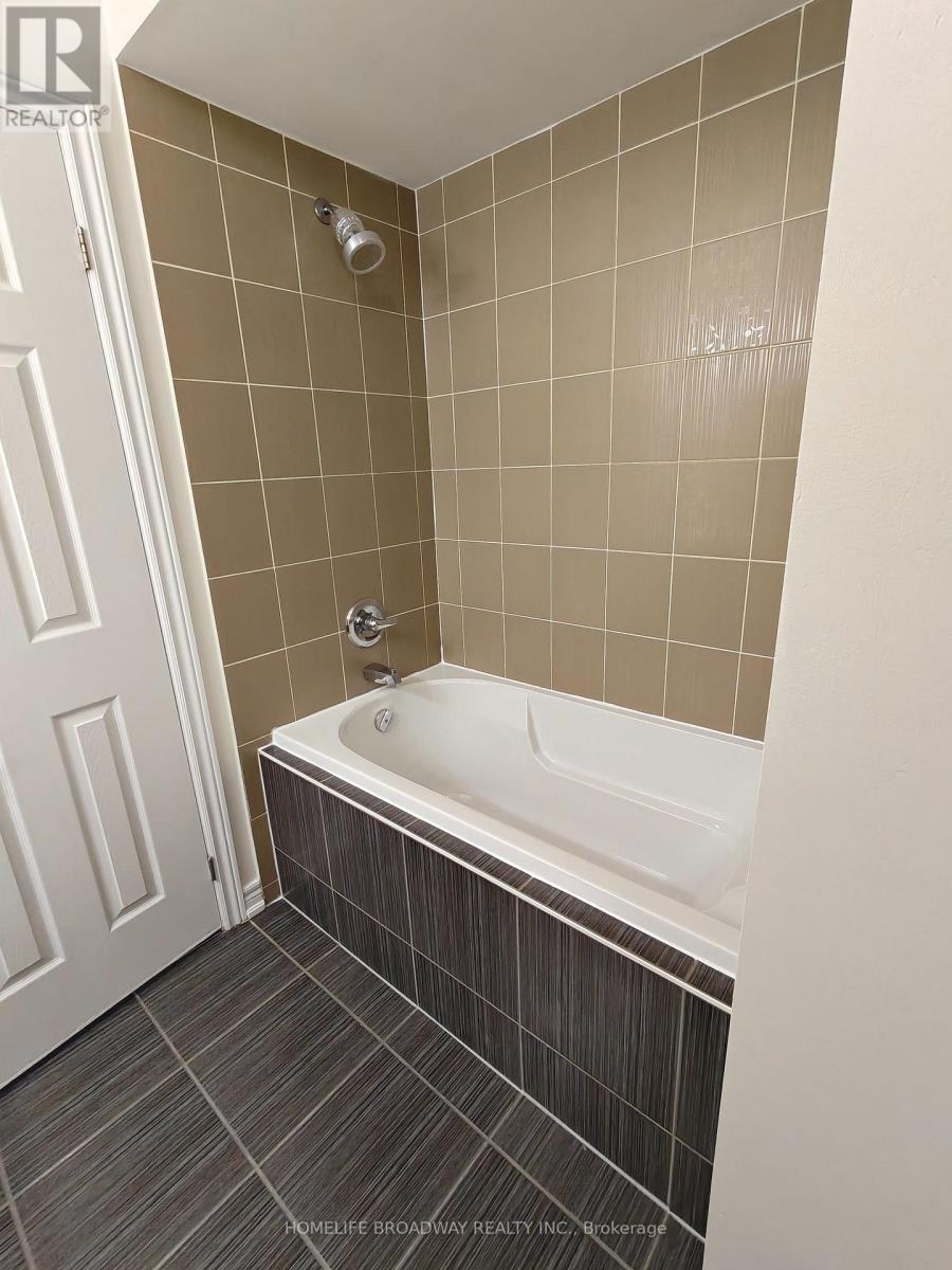 9998 Mccowan Road, Markham, Ontario  L6C 0N3 - Photo 10 - N12558810