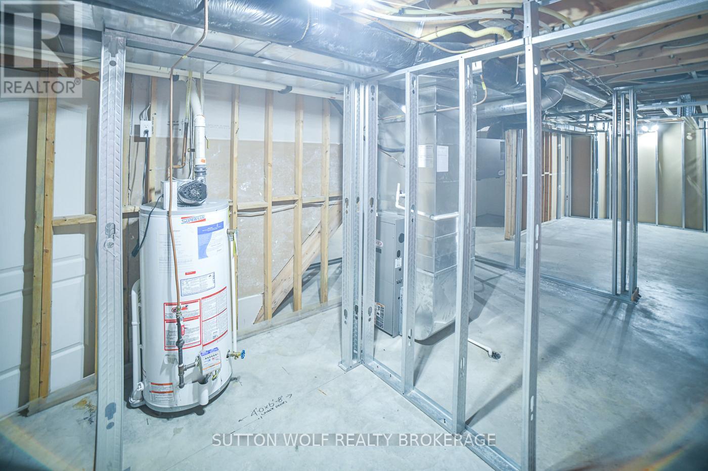 7 - 384 Head Street N, Strathroy-Caradoc, Ontario  N7G 2J9 - Photo 25 - X12432193