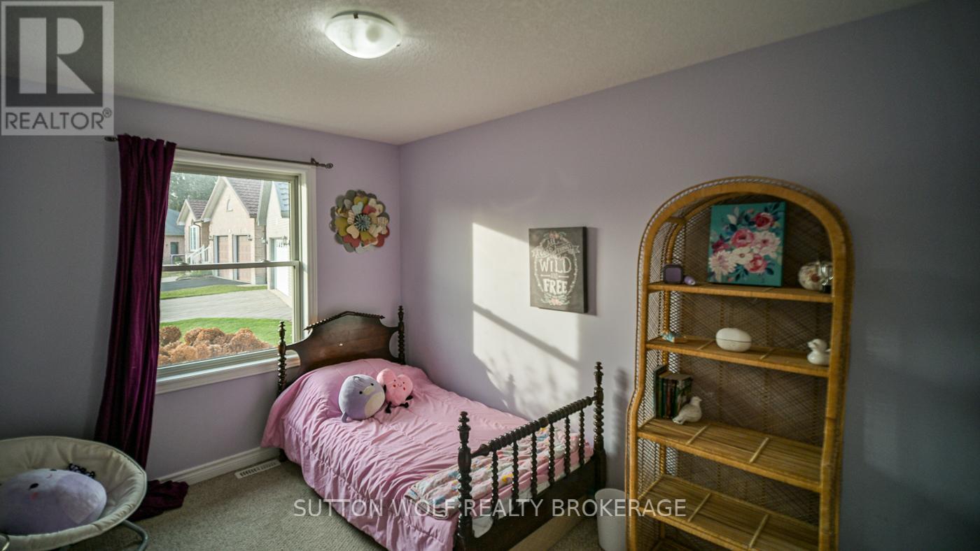 29 Pittao Place, Strathroy-Caradoc, Ontario  N7G 4E7 - Photo 13 - X12562864
