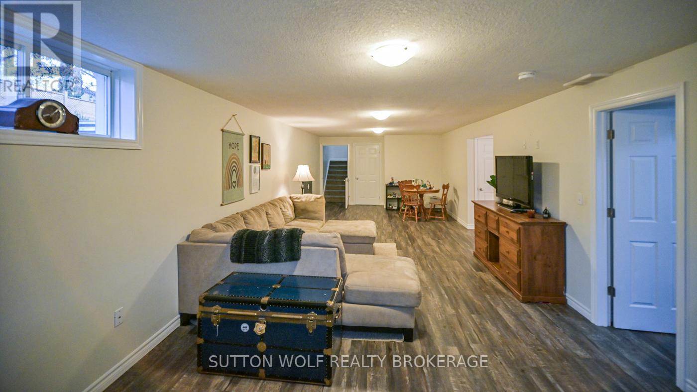 29 Pittao Place, Strathroy-Caradoc, Ontario  N7G 4E7 - Photo 20 - X12562864